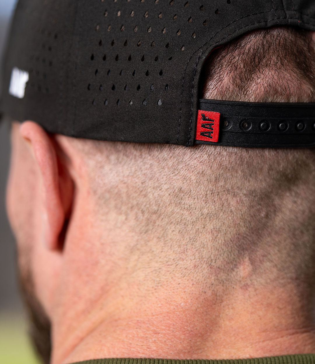 LLGFY // 6 Panel Performance