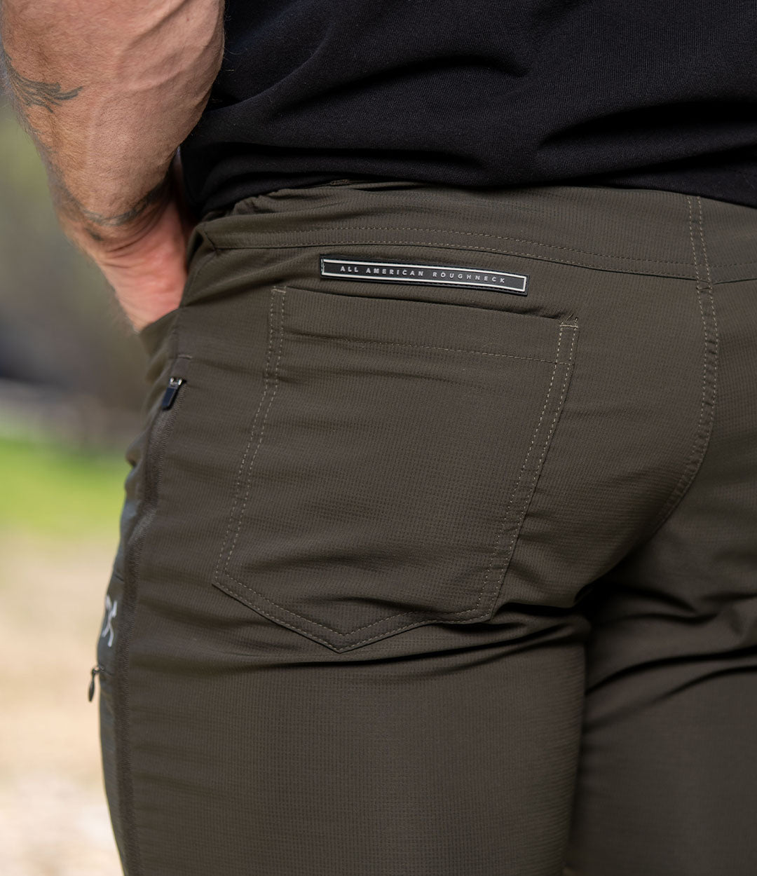 Vented Hybrid Pants // Dark Green