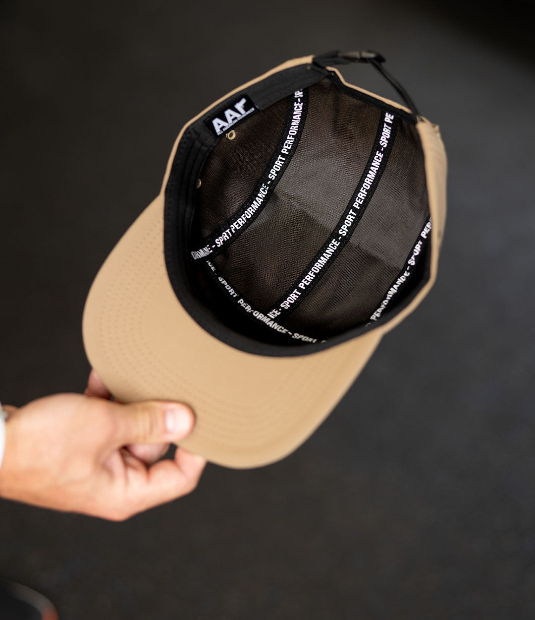 Sport Performance Run Hat // Khaki