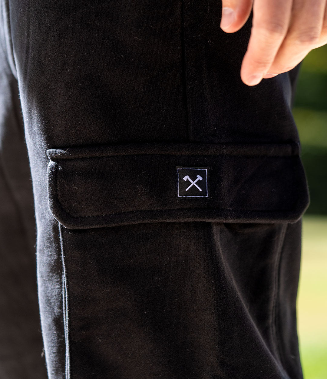 Open Hem Cargo Sweats // Black