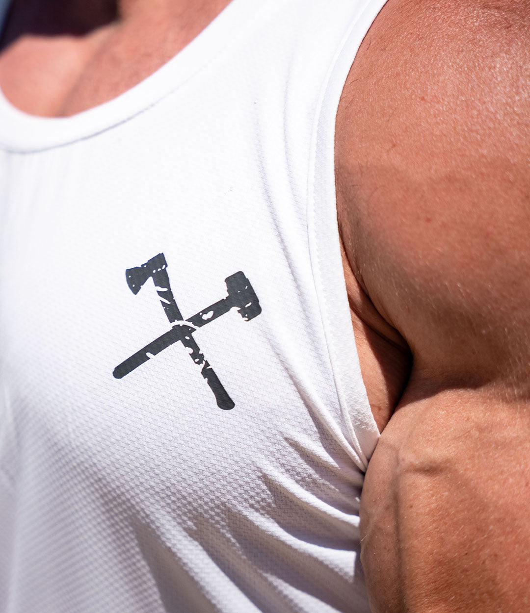 Breezy Tank // White/Black