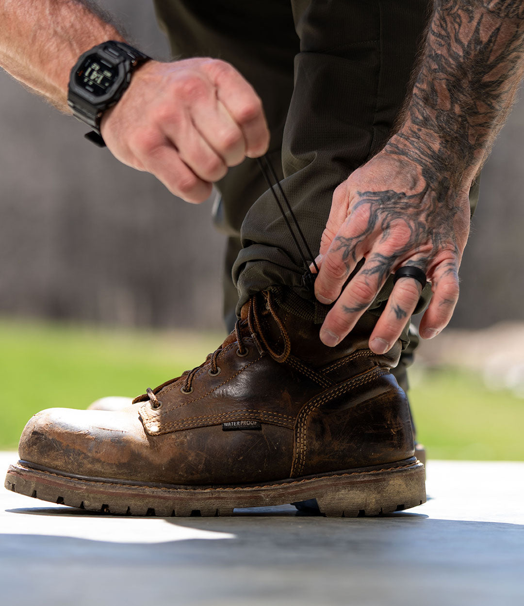 Vented Hybrid Pants // Dark Green