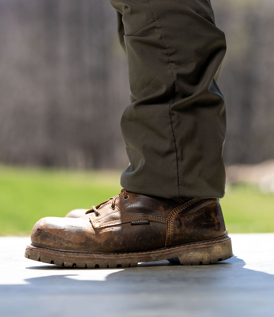 Vented Hybrid Pants // Dark Green