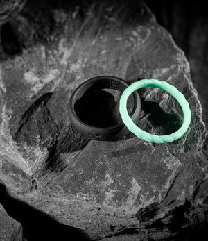 Women's Silicone Ring // Black