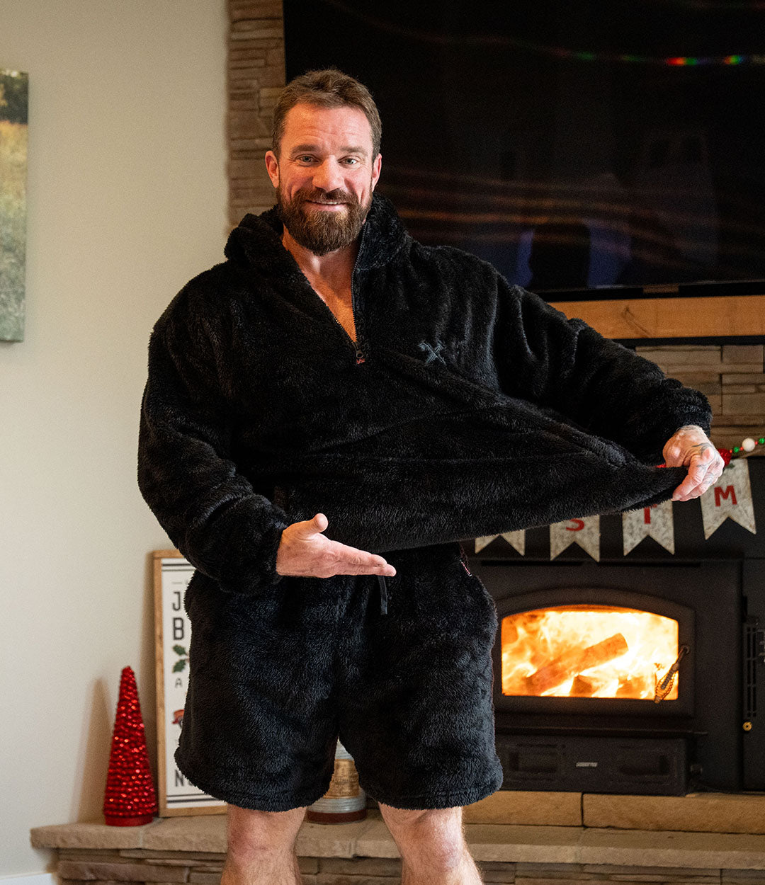 Softy Hoodie // Winter Black – All American Roughneck