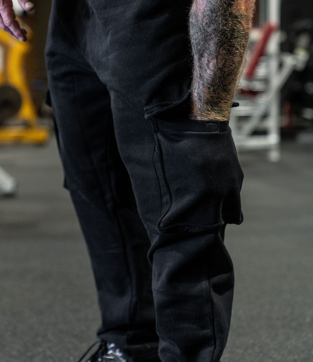 Open Hem Cargo Sweats // Black