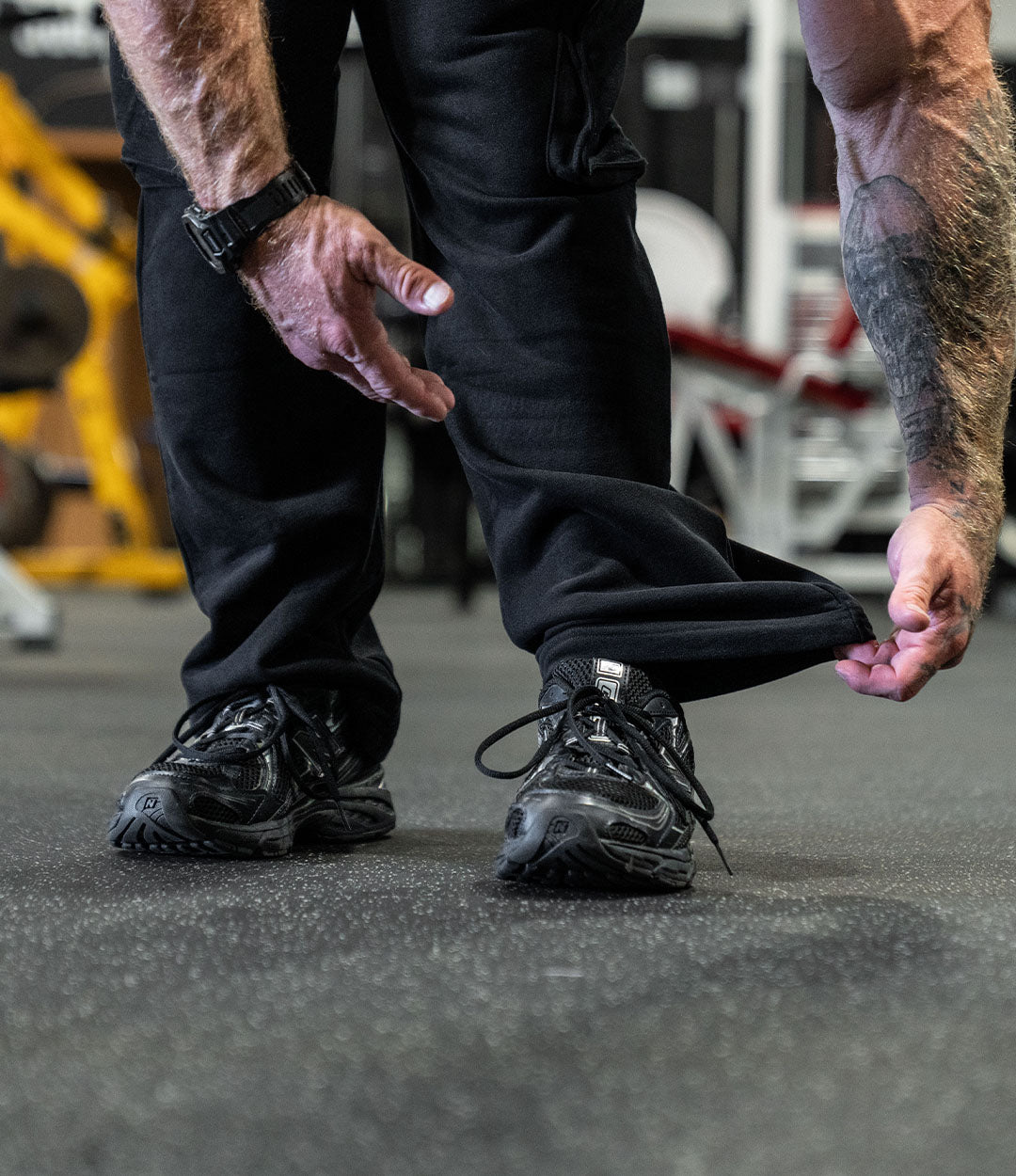 Open Hem Cargo Sweats // Black