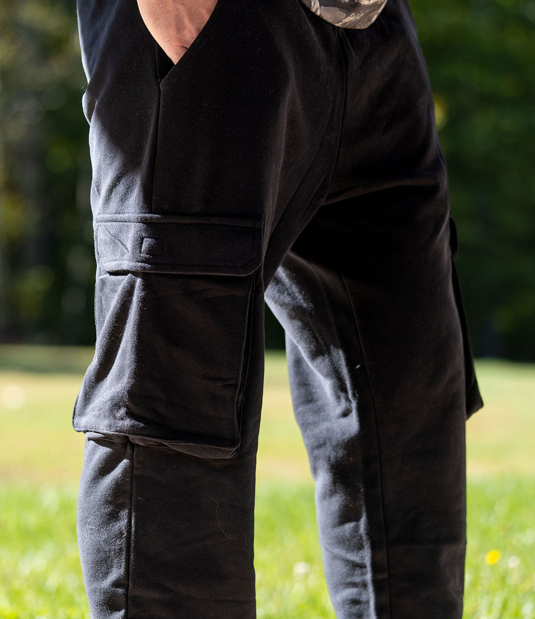 Open Hem Cargo Sweats // Black