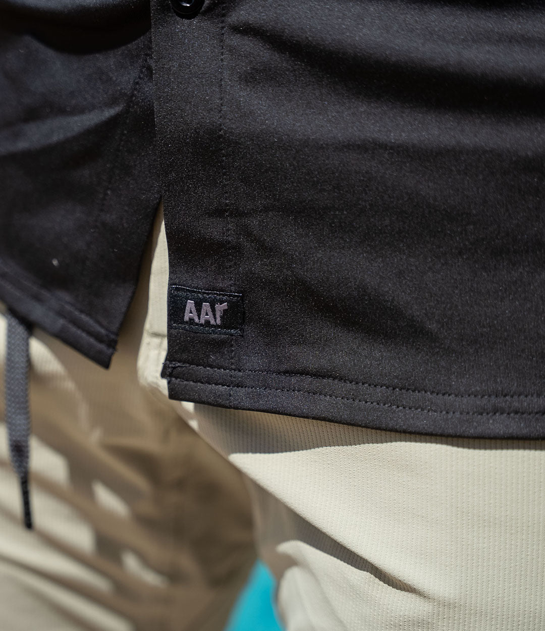Performance Button Down // Midnight Black